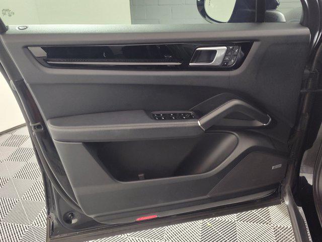 used 2019 Porsche Cayenne car, priced at $31,999
