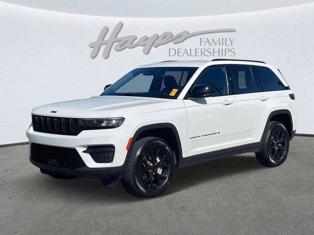 used 2024 Jeep Grand Cherokee car, priced at $34,995