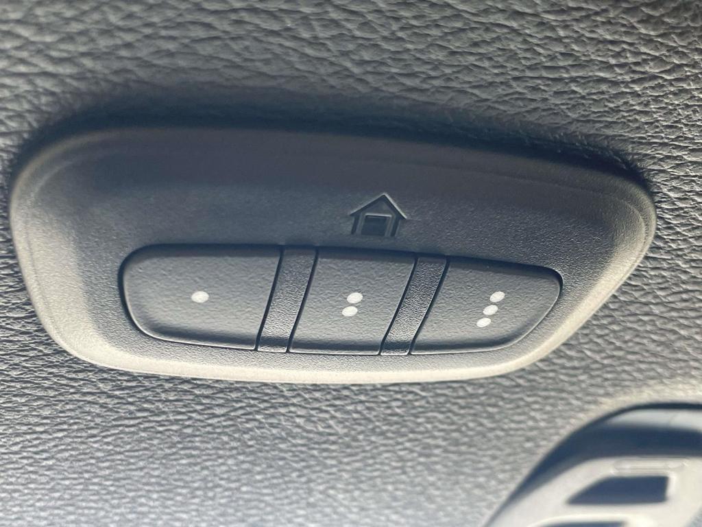 used 2022 Jeep Gladiator car, priced at $31,250