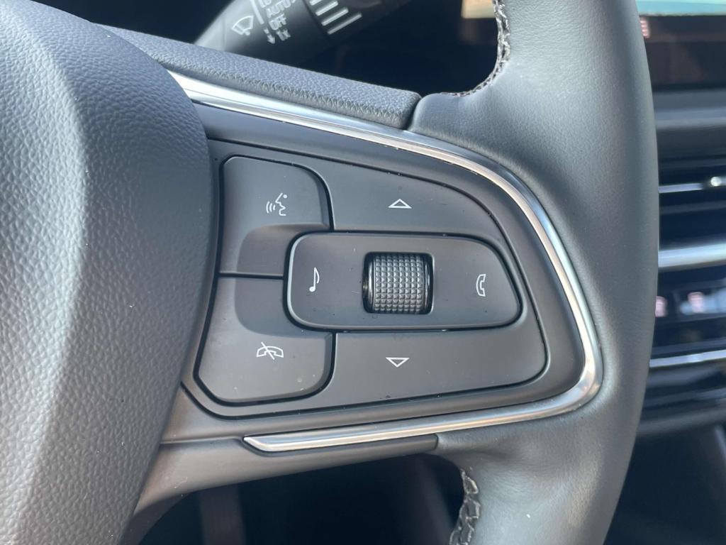 used 2024 Buick Envista car, priced at $26,328