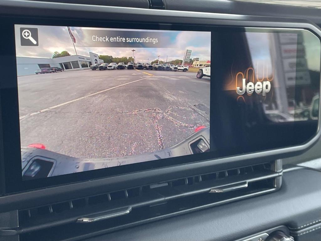 new 2025 Jeep Gladiator car, priced at $54,523