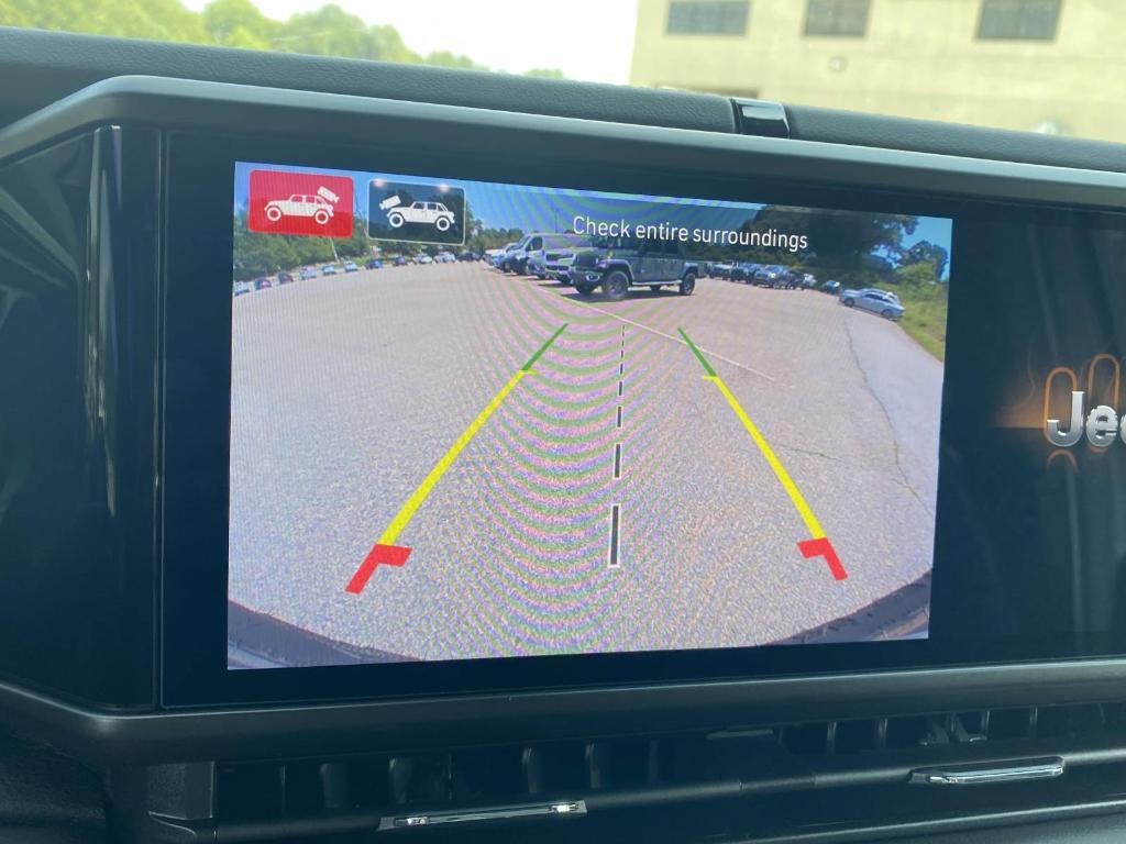 new 2025 Jeep Wrangler car, priced at $53,913