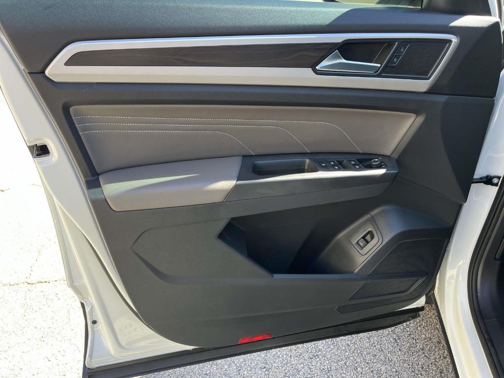 used 2022 Volkswagen Atlas car, priced at $17,995