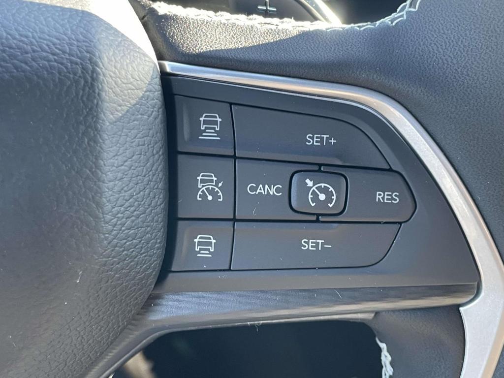 new 2025 Jeep Grand Cherokee car, priced at $38,468