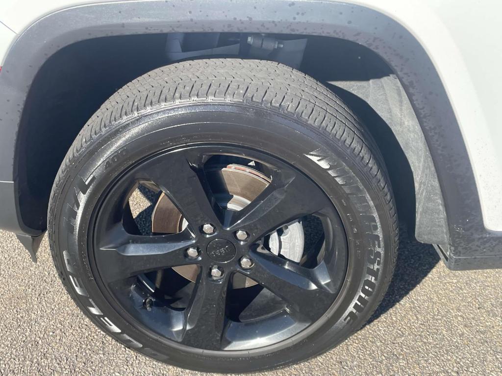 used 2023 Jeep Grand Cherokee car, priced at $29,795