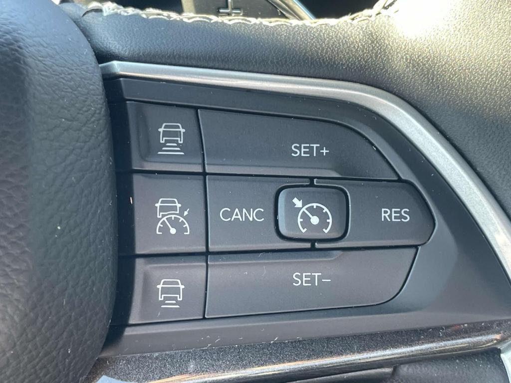 used 2023 Jeep Grand Cherokee car, priced at $29,795