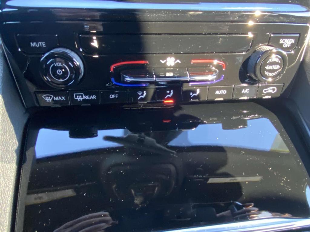 new 2025 Jeep Grand Cherokee L car, priced at $37,318