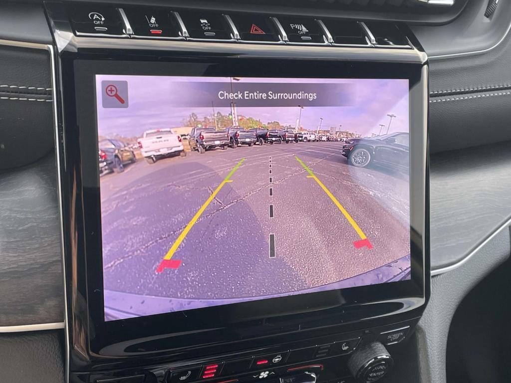 new 2025 Jeep Grand Cherokee car, priced at $49,623