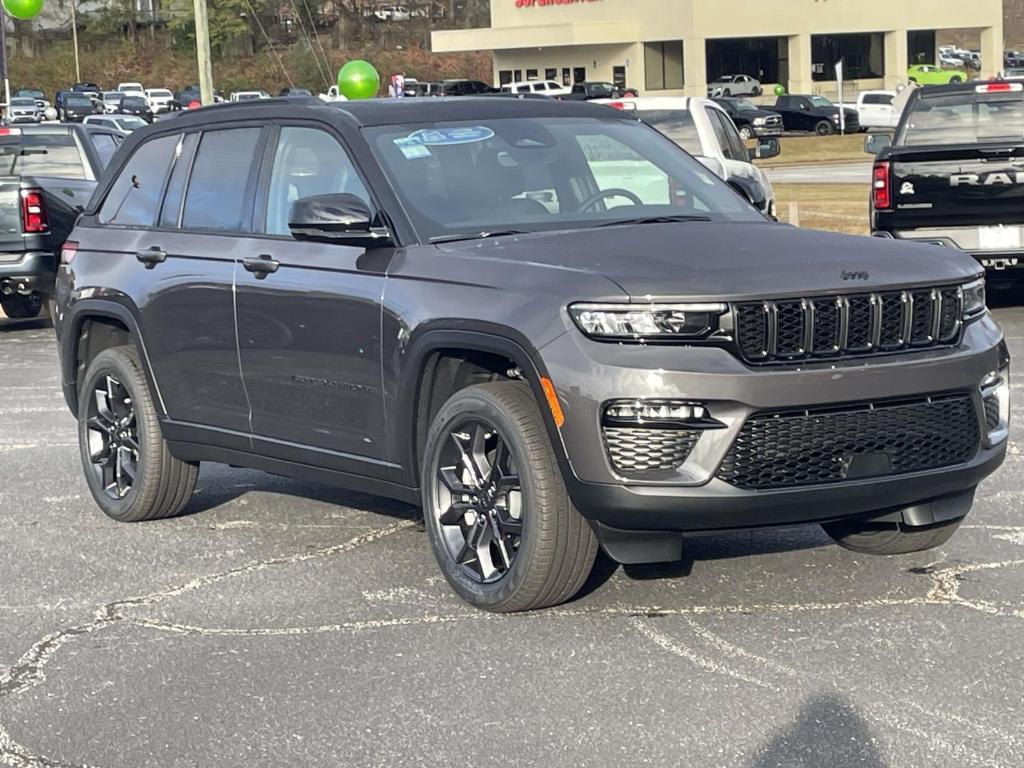 new 2025 Jeep Grand Cherokee car, priced at $49,623