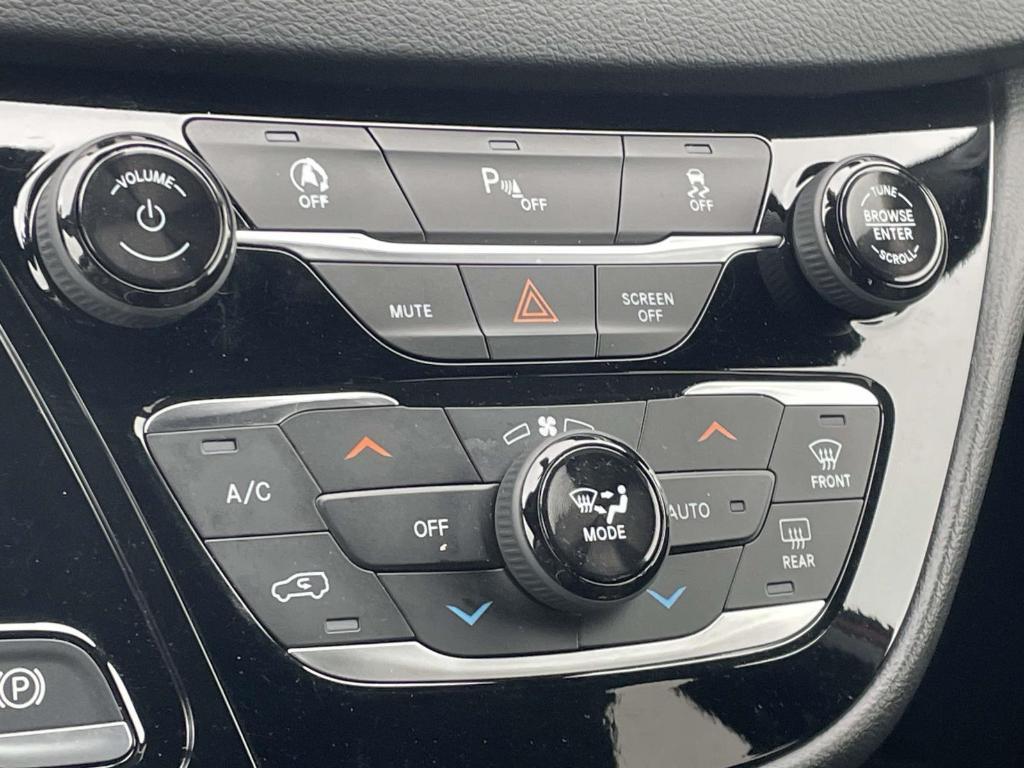 used 2020 Chrysler Pacifica car, priced at $23,700