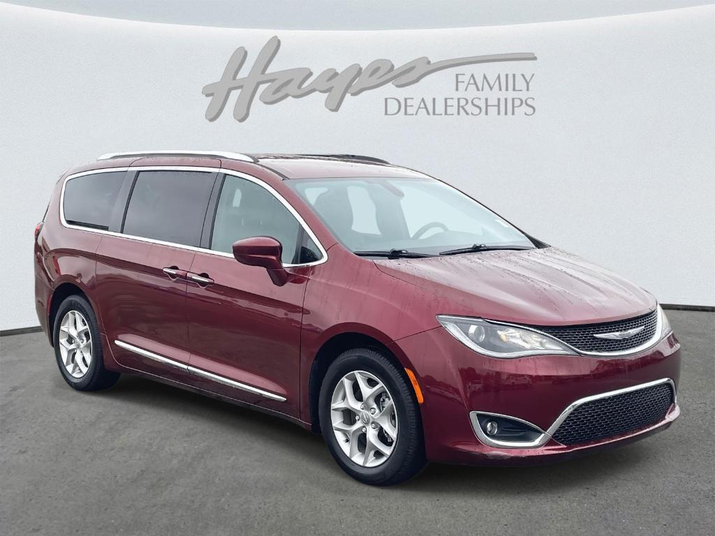 used 2020 Chrysler Pacifica car, priced at $23,700