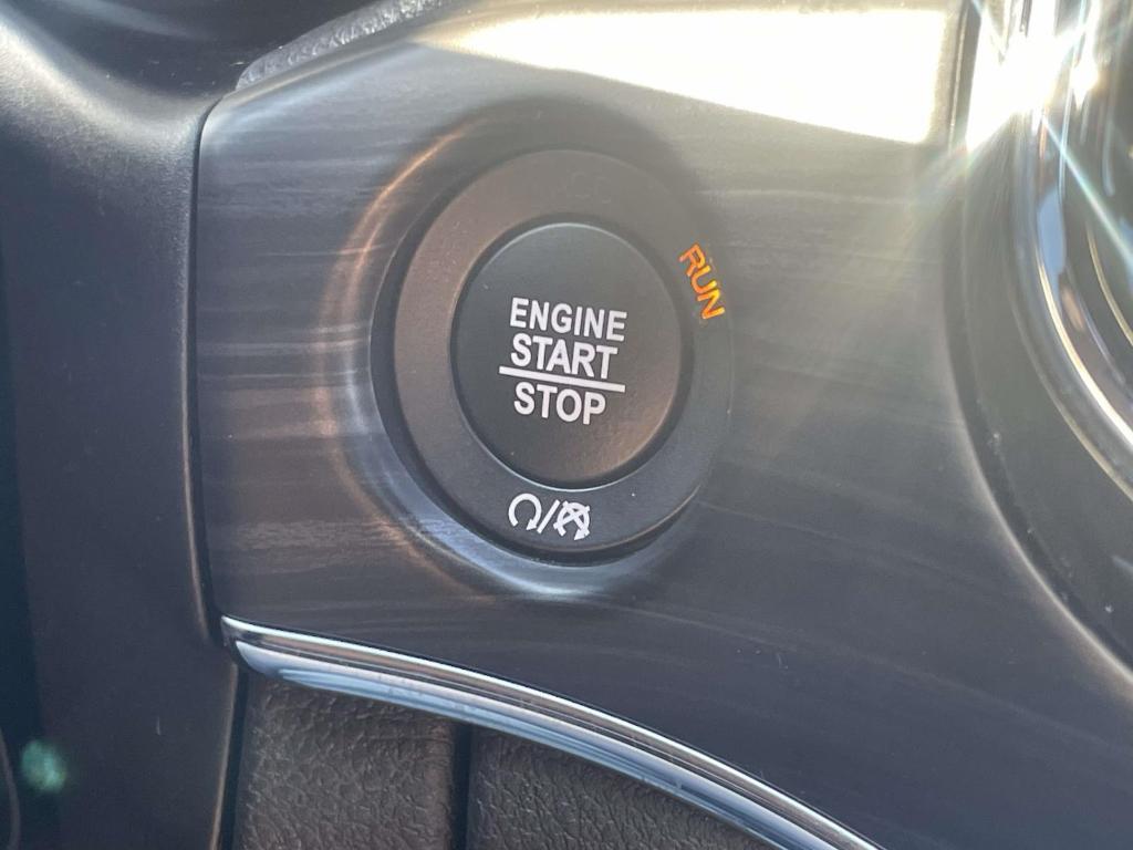 used 2021 Jeep Grand Cherokee car, priced at $22,995