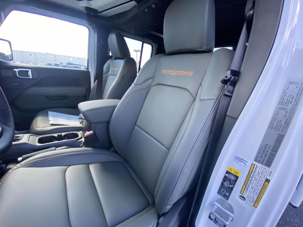 new 2025 Jeep Gladiator car, priced at $58,488