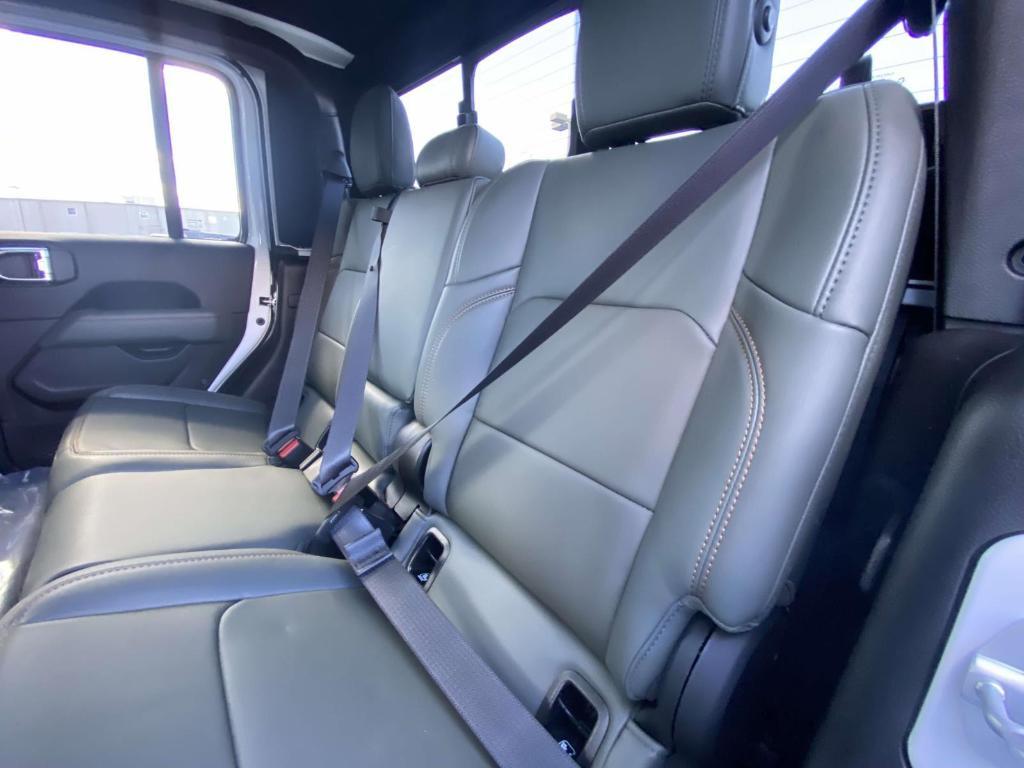 new 2025 Jeep Gladiator car, priced at $58,488