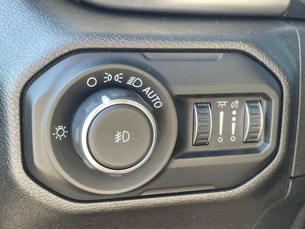 used 2020 Jeep Wrangler Unlimited car, priced at $33,283
