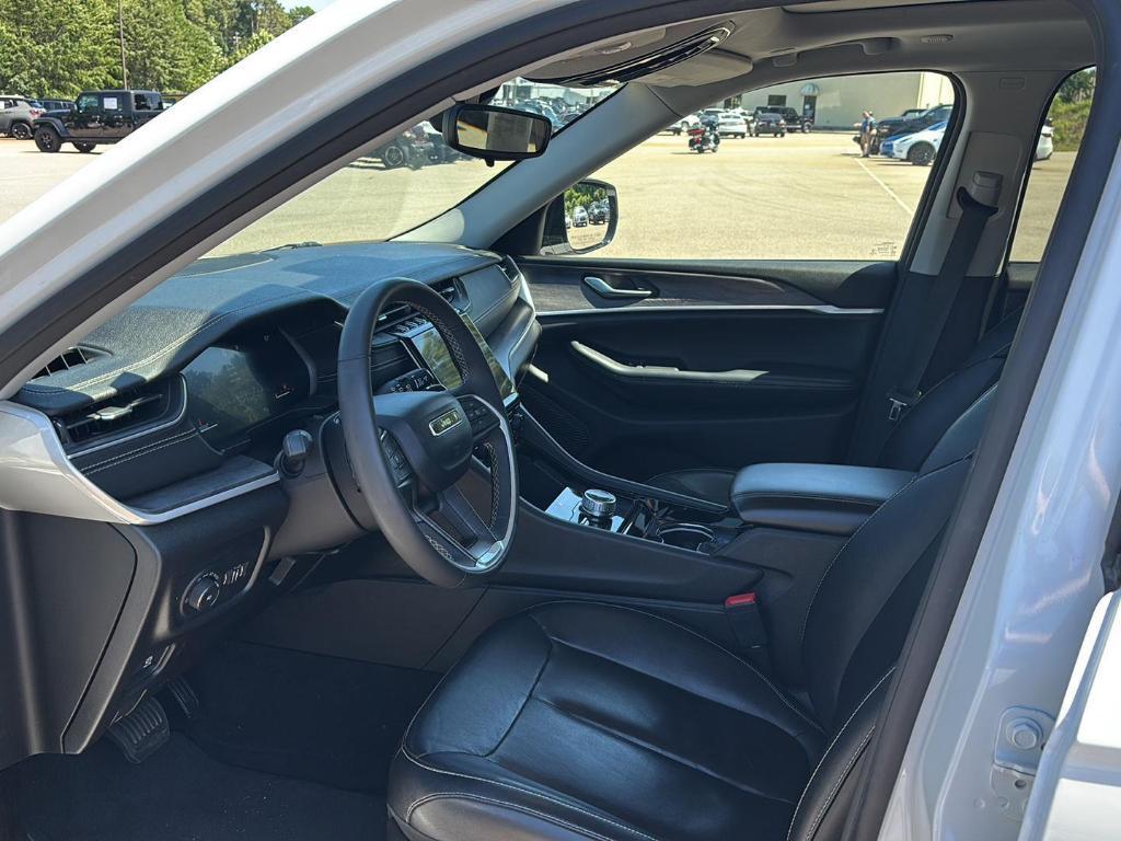 used 2023 Jeep Grand Cherokee car, priced at $30,213
