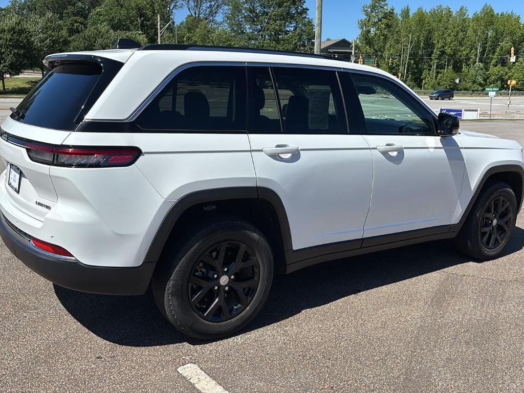 used 2023 Jeep Grand Cherokee car, priced at $30,213