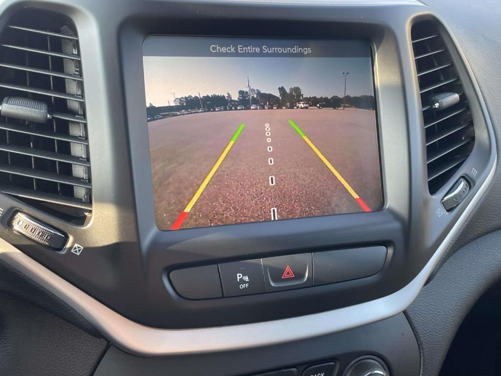 used 2018 Jeep Cherokee car, priced at $12,995