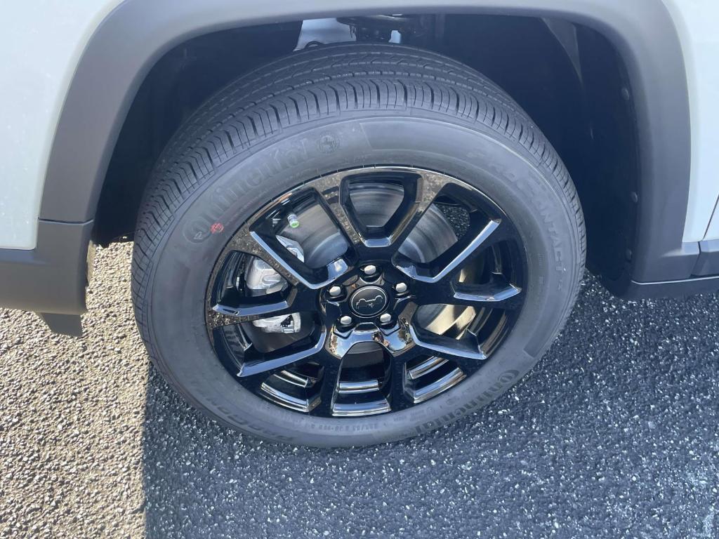 new 2026 Jeep Compass car, priced at $33,878