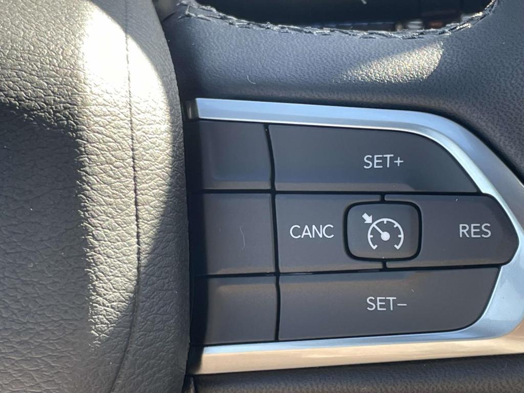 new 2026 Jeep Compass car, priced at $33,878