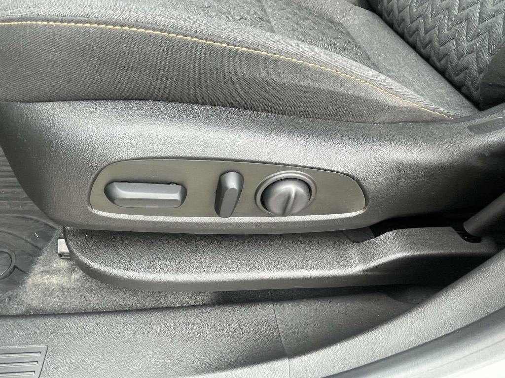 used 2022 Chevrolet Equinox car, priced at $22,974