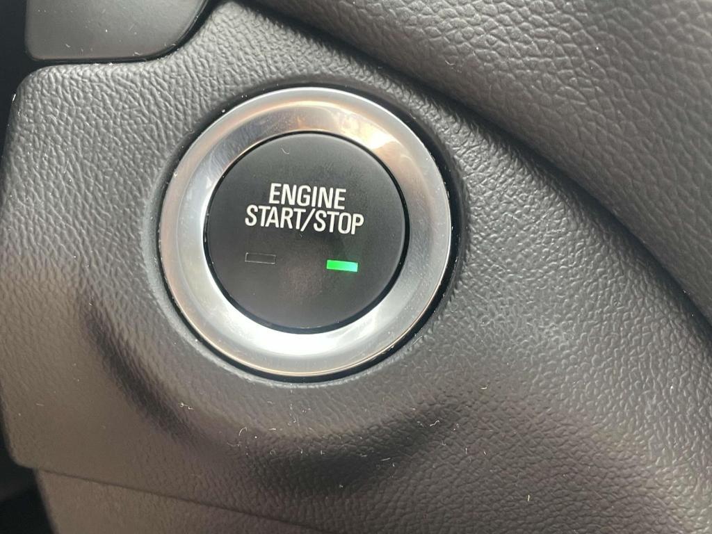 used 2022 Chevrolet Equinox car, priced at $22,974