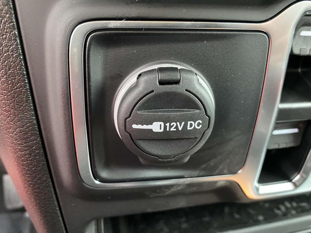 new 2025 Jeep Wrangler car, priced at $40,343