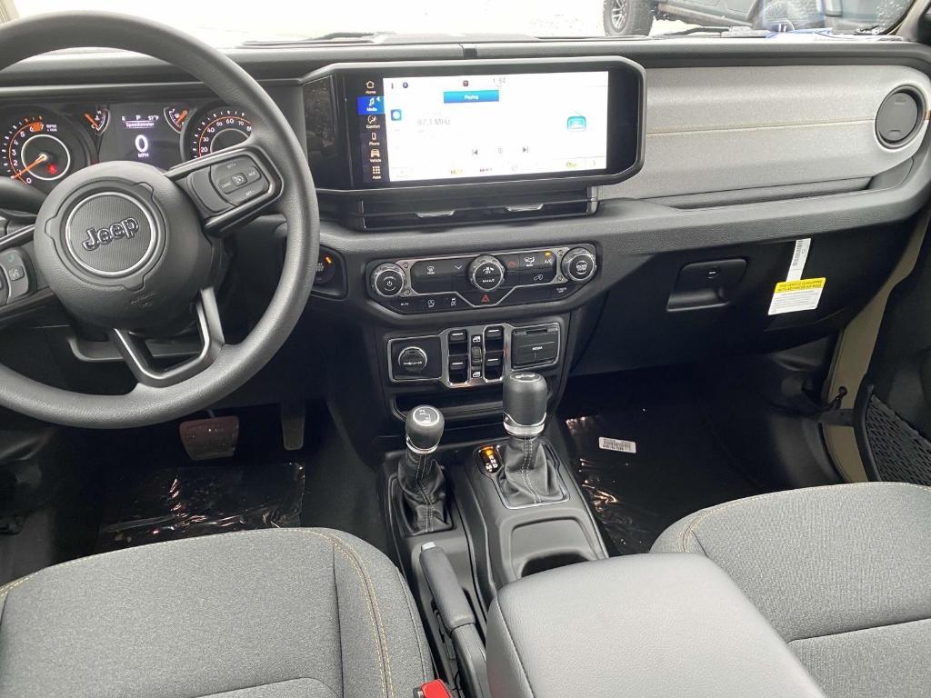 new 2025 Jeep Wrangler car, priced at $40,343