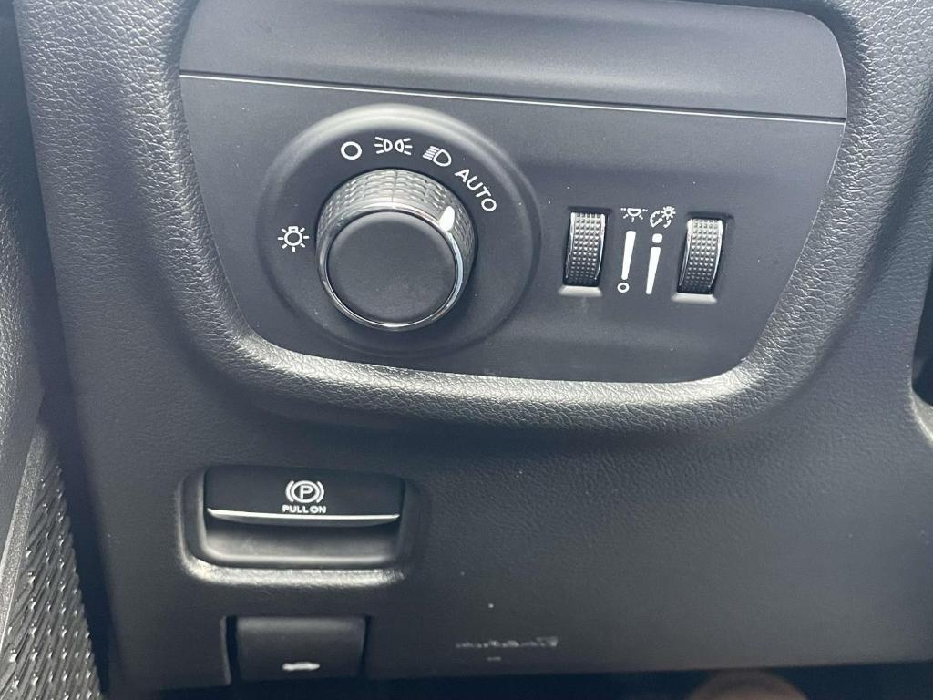 used 2024 Jeep Grand Cherokee car, priced at $28,750