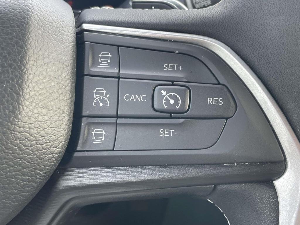 used 2024 Jeep Grand Cherokee car, priced at $28,750