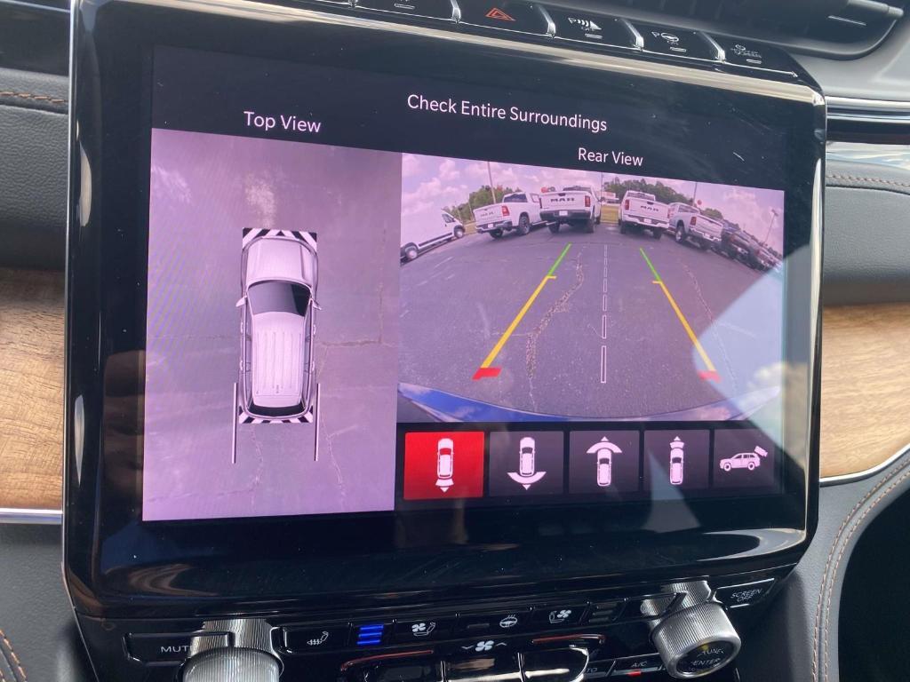 new 2025 Jeep Grand Cherokee car, priced at $62,048