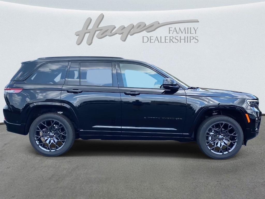 new 2025 Jeep Grand Cherokee car, priced at $62,048