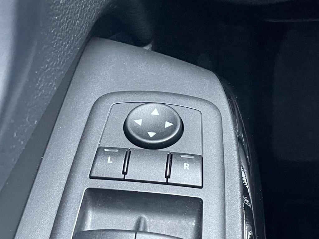 used 2023 Jeep Cherokee car, priced at $22,350