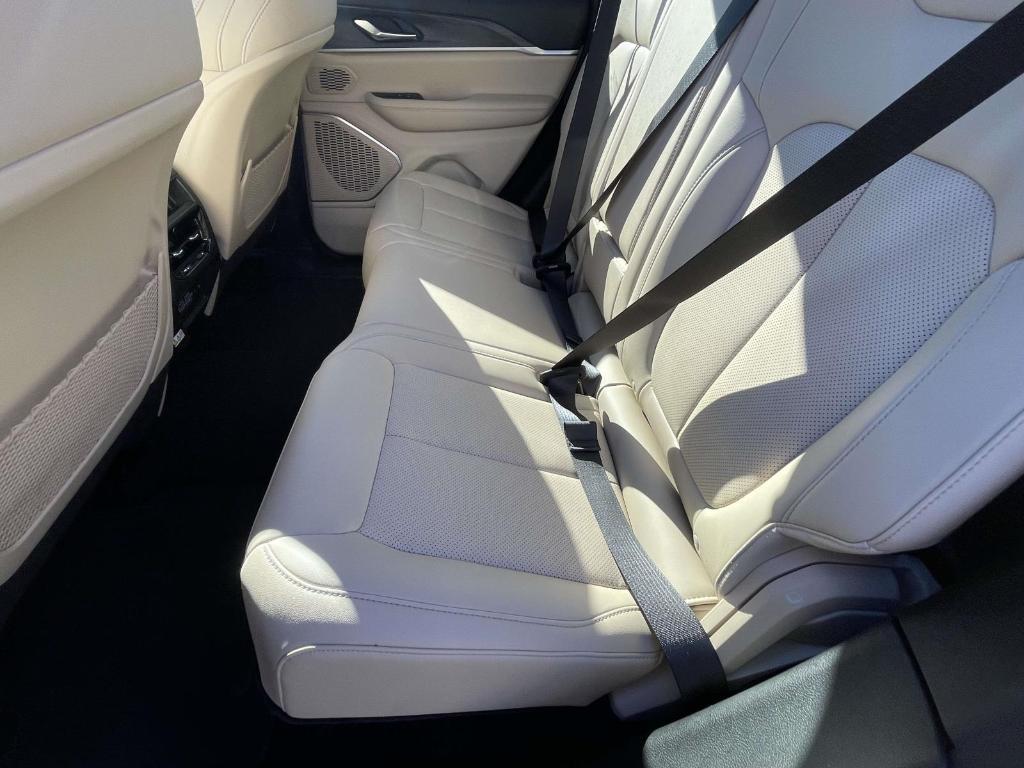 used 2024 Jeep Grand Cherokee car, priced at $33,250