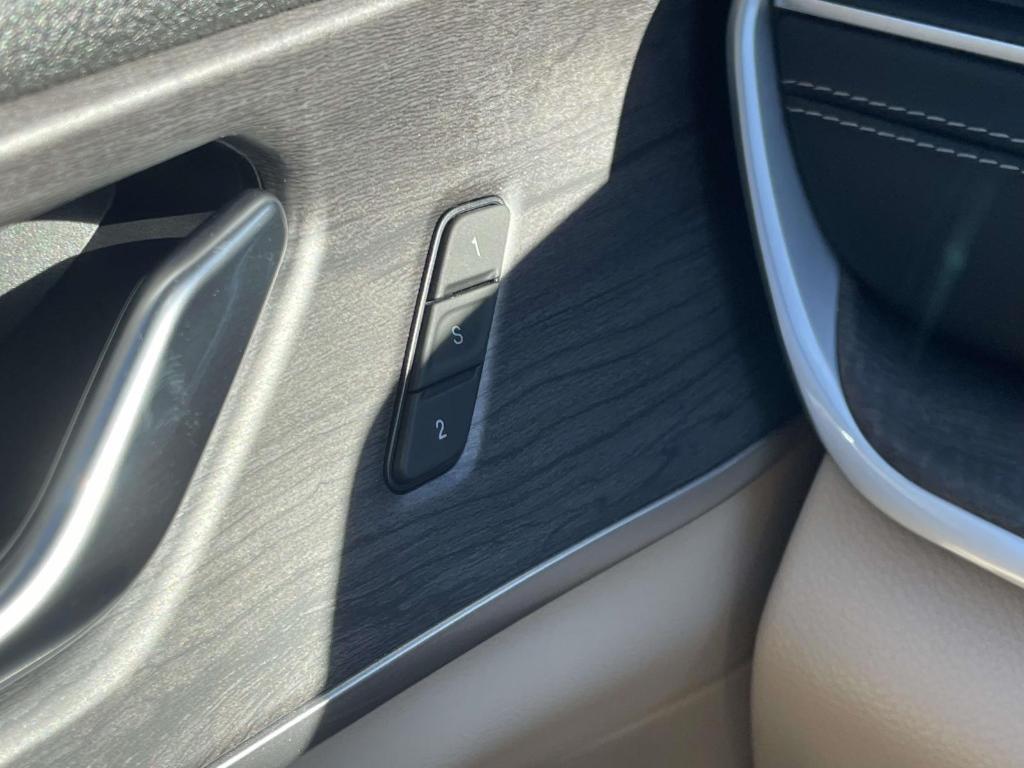 used 2024 Jeep Grand Cherokee car, priced at $33,250