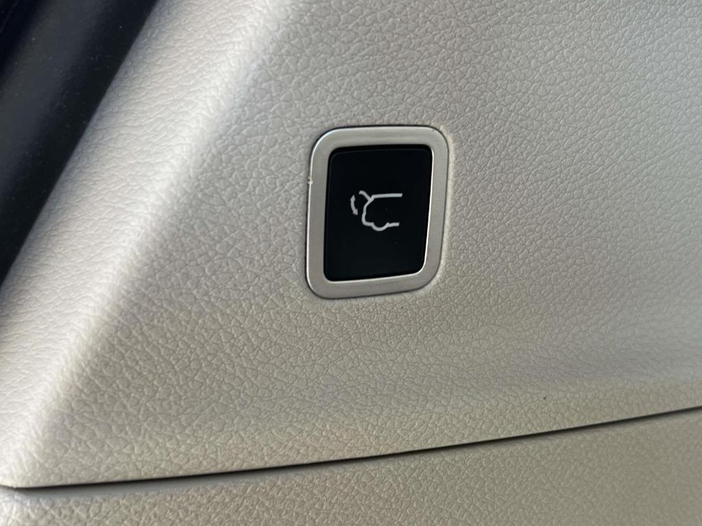 used 2017 Chrysler Pacifica car, priced at $10,995