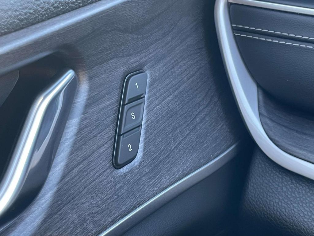 used 2025 Jeep Grand Cherokee L car, priced at $42,500