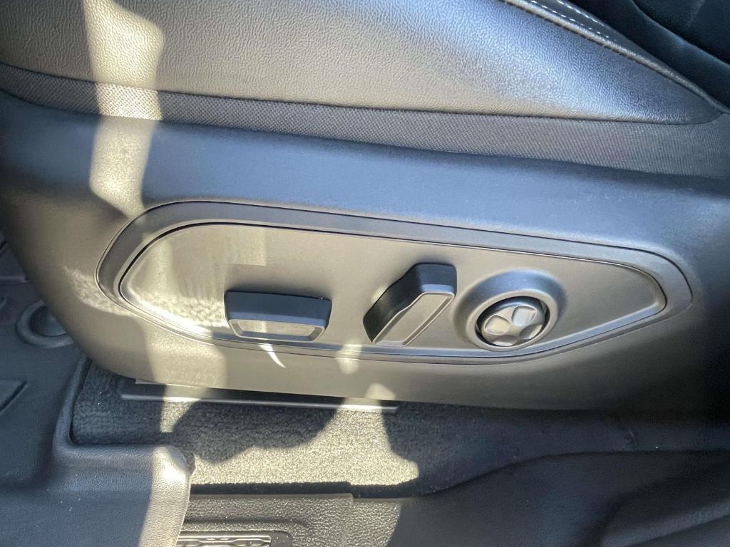 used 2025 Jeep Grand Cherokee L car, priced at $42,500