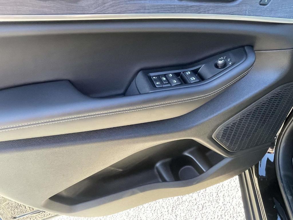 used 2025 Jeep Grand Cherokee L car, priced at $42,500