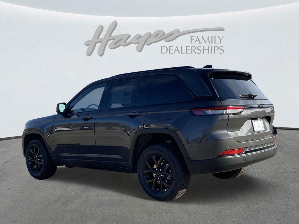 new 2025 Jeep Grand Cherokee car, priced at $41,223