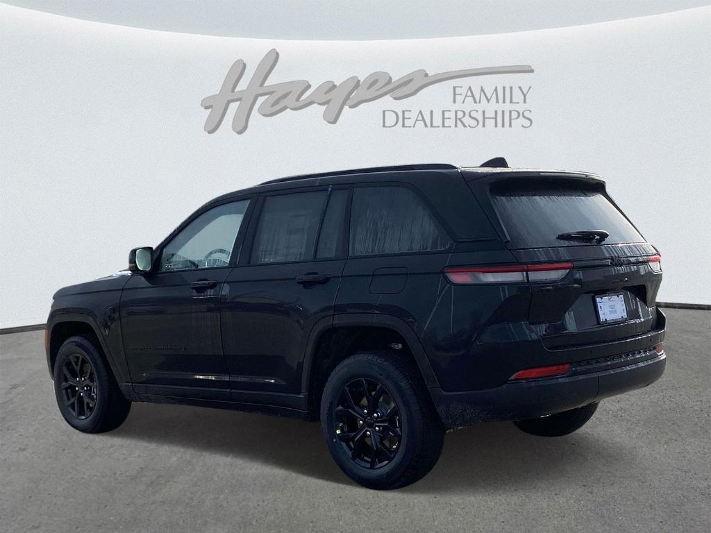 new 2025 Jeep Grand Cherokee car, priced at $42,218