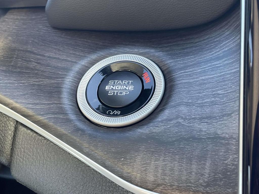 new 2025 Jeep Grand Cherokee L car, priced at $48,878