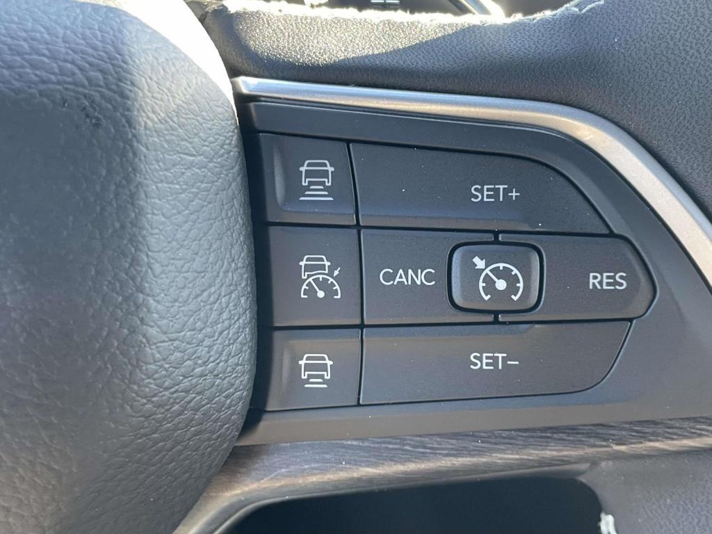 new 2025 Jeep Grand Cherokee L car, priced at $48,878