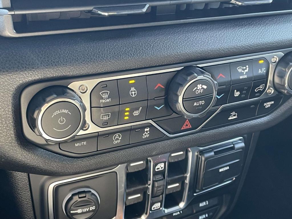 new 2026 Jeep Wrangler car, priced at $51,583