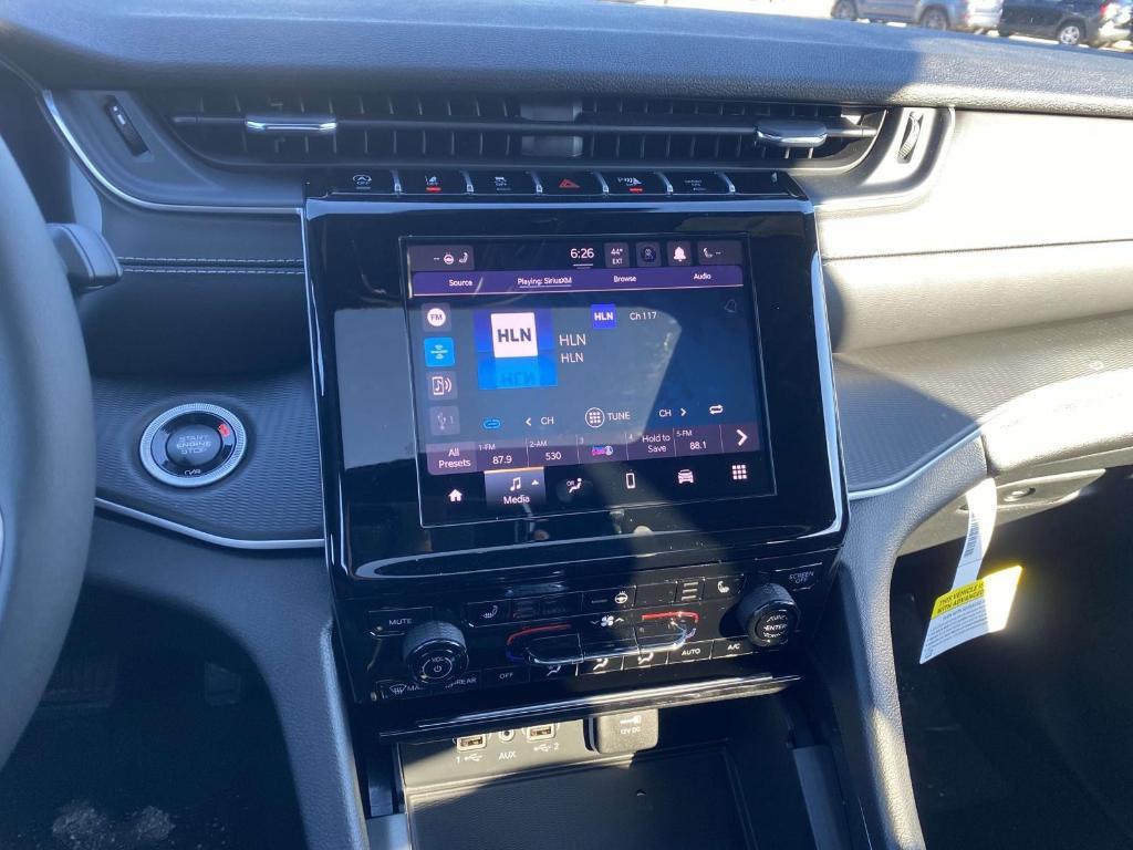 new 2025 Jeep Grand Cherokee car, priced at $40,323