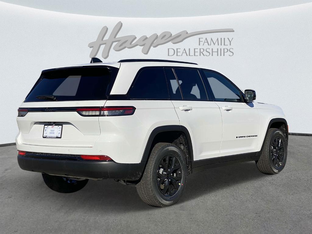 new 2025 Jeep Grand Cherokee car, priced at $41,623