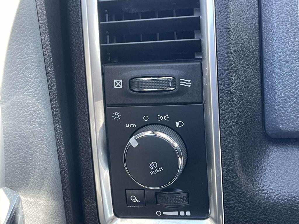 used 2019 Ram 1500 Classic car, priced at $21,400