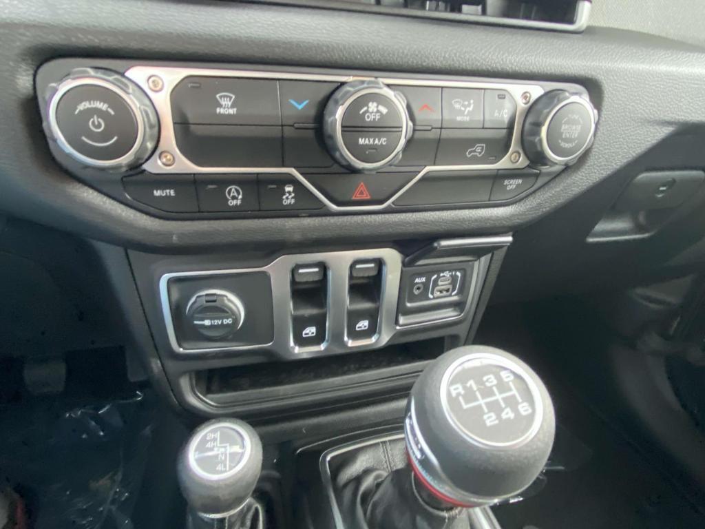 new 2025 Jeep Wrangler car, priced at $31,243
