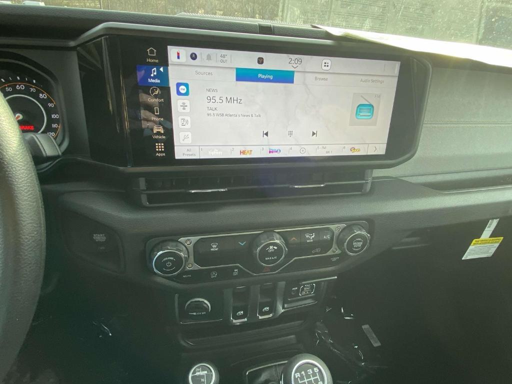 new 2025 Jeep Wrangler car, priced at $31,243