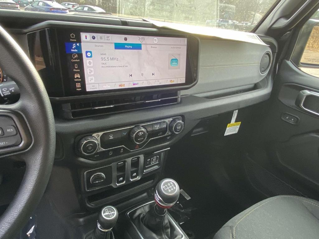 new 2025 Jeep Wrangler car, priced at $31,243